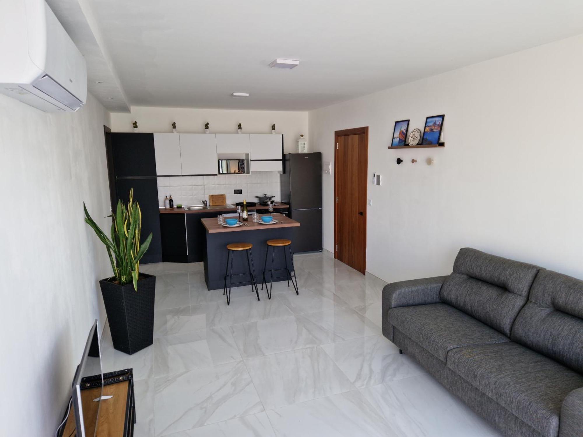 Sea View New Penthouse Terrace & Garage Parking Apartman San Pawl il-Baħar Kültér fotó