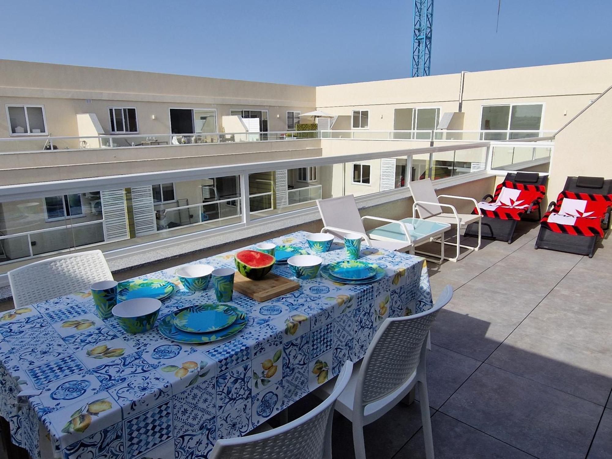 Sea View New Penthouse Terrace & Garage Parking Apartman San Pawl il-Baħar Kültér fotó