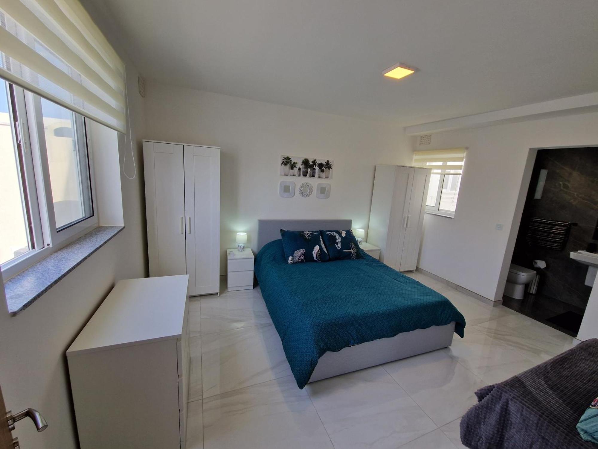 Sea View New Penthouse Terrace & Garage Parking Apartman San Pawl il-Baħar Kültér fotó